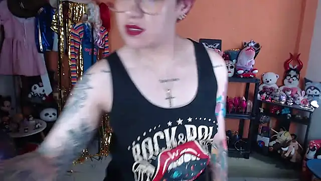 MissMiia2's Live XXX Chat