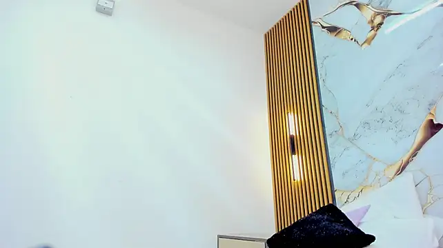แชท XXX สดของ SamanthaMilann