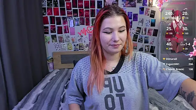 Ulya1smitt - I fuck my ass with my fingers and a dild