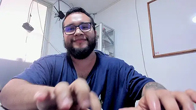 Chat XXX en directo de VINCEDMAGLIOO