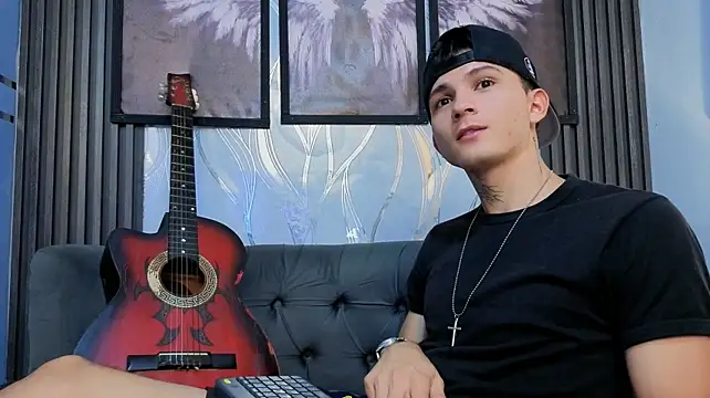 Axel_Ryder élő XXX-chatje