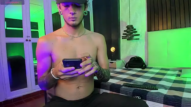 Skinny_Mac Obrolan Langsung XXX