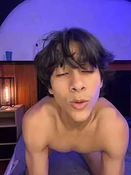 Chat XXX Live Cheys_Mast
