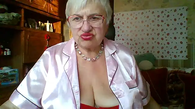 SweetCherry27's Live XXX Chat
