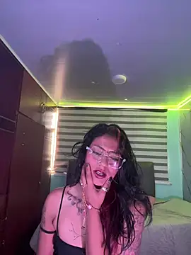 SamathaMay Chat XXX live