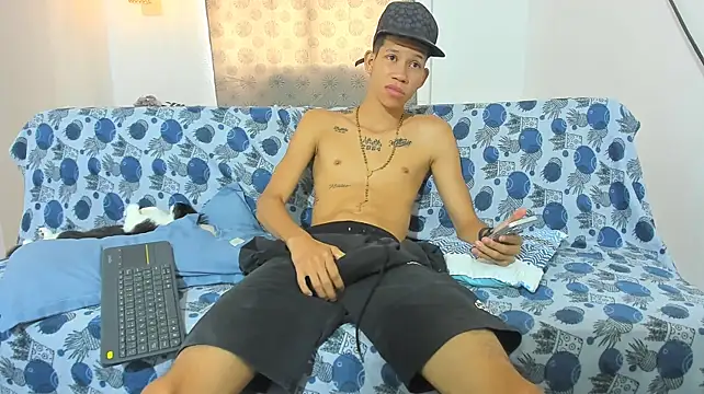 Rome_18 Live XXX-Chat