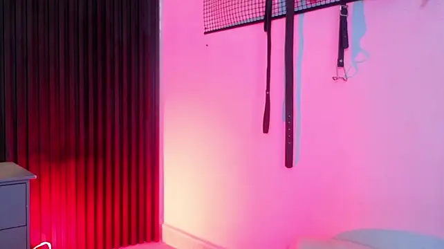 Issafoxx Live XXX-Chat