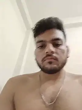 Realcumshow Adlı Modelin Canlı XXX Sohbeti