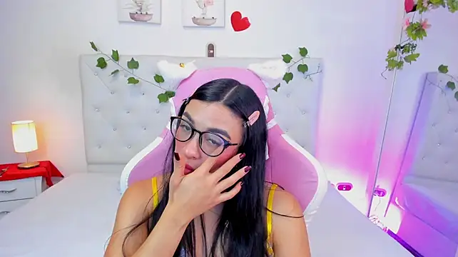צ'אט XXX בשידור חי של missdanger_