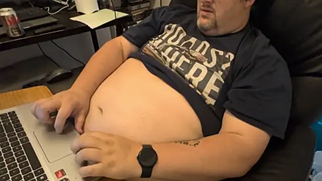 bigcuddlebear69er's Live XXX Chat