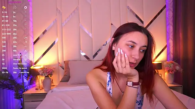 RoxieRay XXX чат на живо