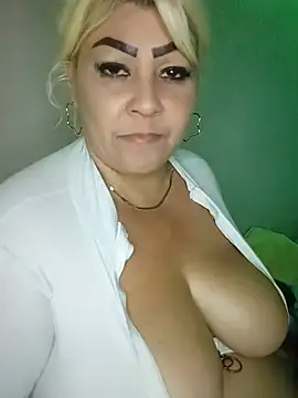BonniAdams লাইভ XXX চ্যাট