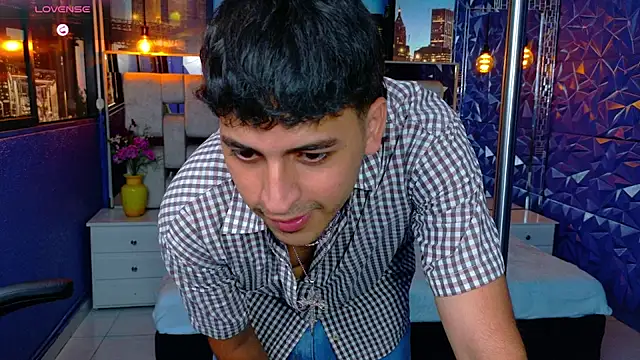 Chat XXX ao vivo de ian_sprouse