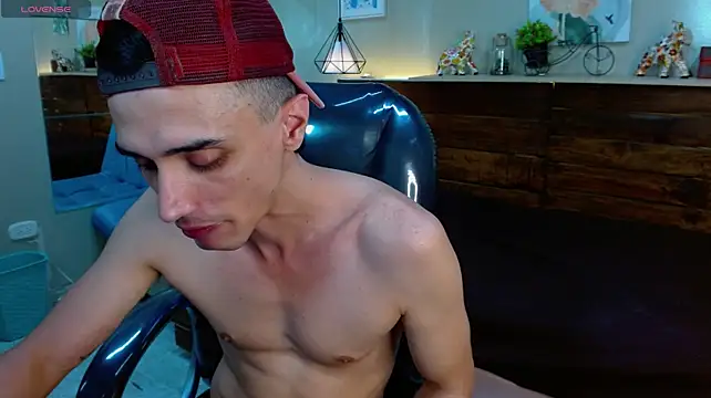 دردشة FelipeFriendly الجنسية المباشرة