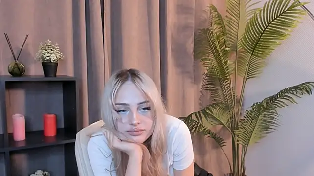 StaciaArb's Live XXX Chat