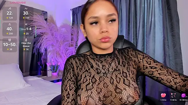 CarolineFyre's Live XXX Chat