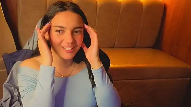 Julietha_Foxter_v Live XXX-Chat