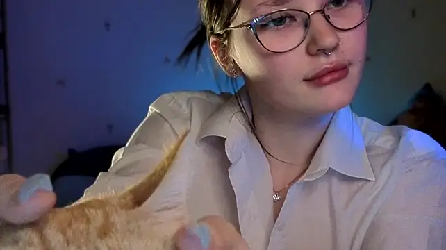 milliedoll Adlı Modelin Canlı XXX Sohbeti