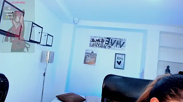 TiffanyHoustton - 💜Fingering in my pussy 💜