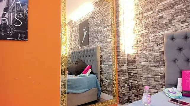 Nanda_Mendoza Chat XXX in diretta