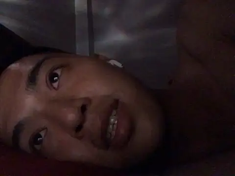 Thichchoitran86 Pertunjukan Webcam