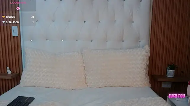 BustamanteHanna Adlı Modelin Canlı XXX Sohbeti