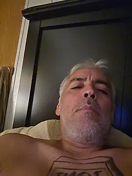 Xoc8_ XXX чат на живо