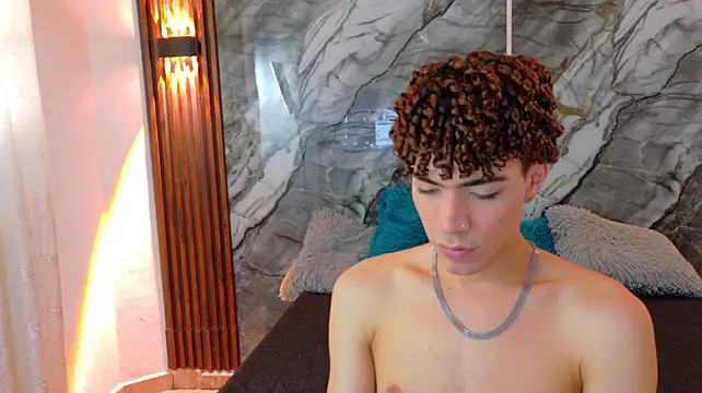 XXX chat uživo modela Monyel_Blake