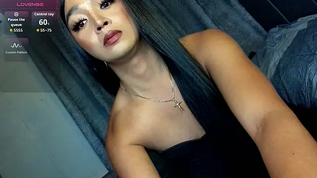 TrinityFucksYou's Live XXX Chat