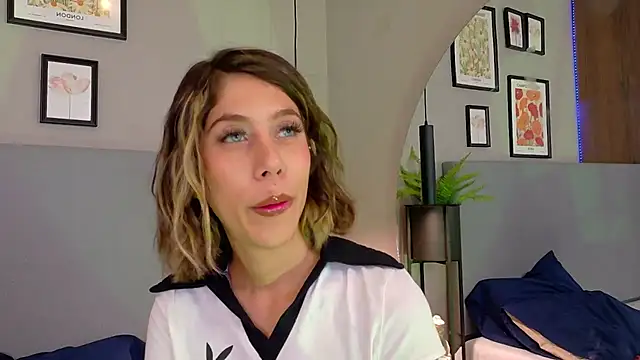 ZoeyPetit live XXX chat