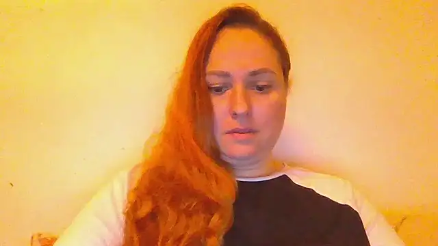 Chatroom XXX en direct de Foxy_Kate3333