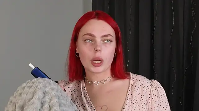 KattyWilford live XXX chat