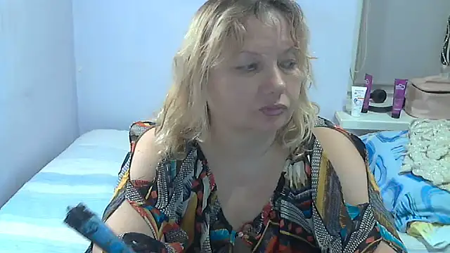 Lusi-777 live XXX chat