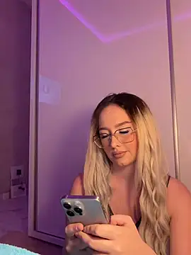 mollyxxx live XXX chat