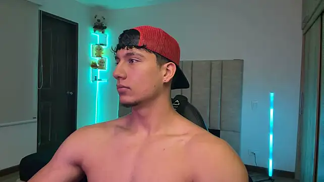 Chat +18 de CHRIS_MORGAN1 ao vivo