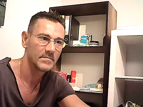 دردشة mastercharisma35 الجنسية المباشرة