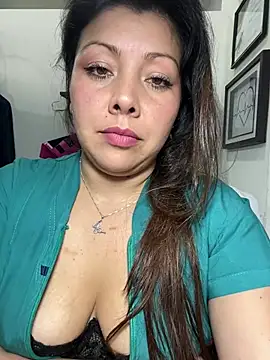 Chat XXX en directo de SARA_21-