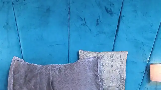 Aaron_Eze élő XXX-chatje