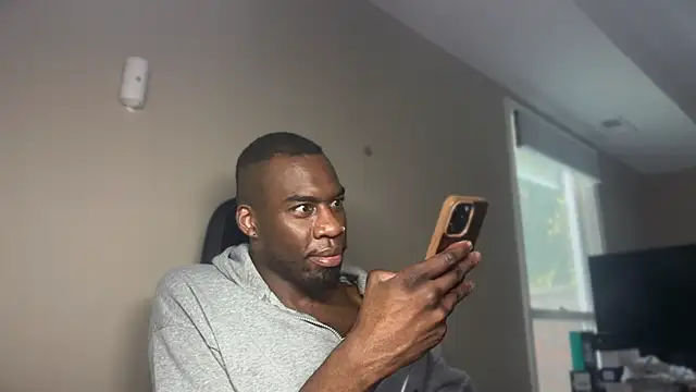 Phatbootyndik's Live XXX Chat
