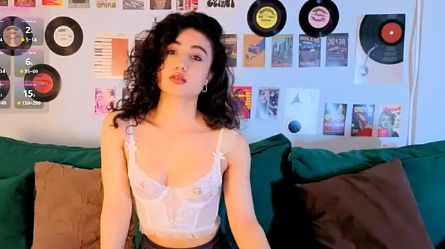 Maya_Rogerss Chat XXX in diretta