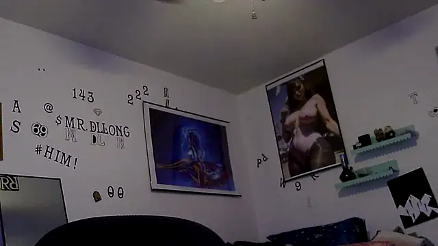 TheRealMrDLlongのライブXXXチャット