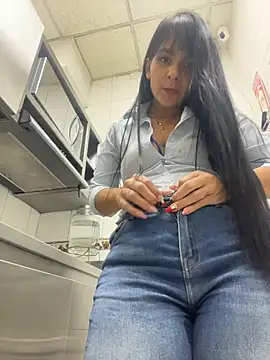 LuxeBrunetteXXX - SQUIRT 💦💦🥵
