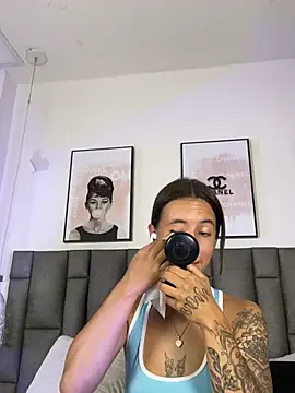 JuliaColemann Chat XXX in diretta