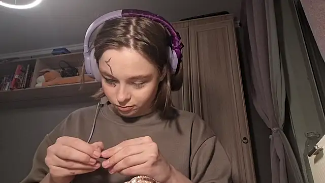 WoodPracice - flash my panties