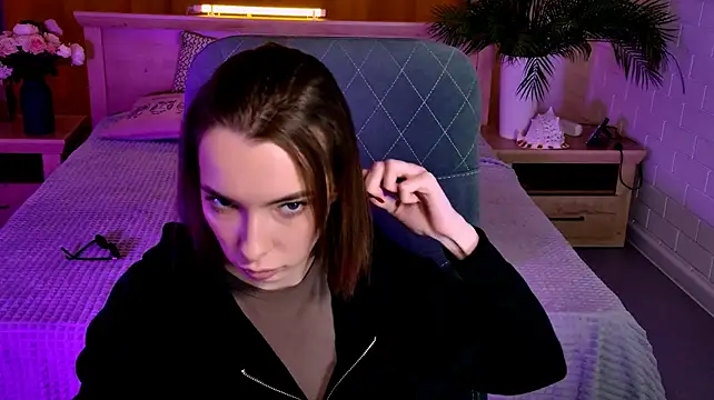 ElzaMadison live XXX chat