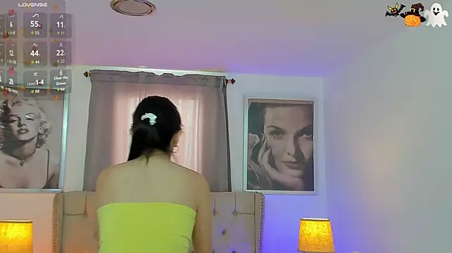 צ'אט XXX בשידור חי של Beautyari_