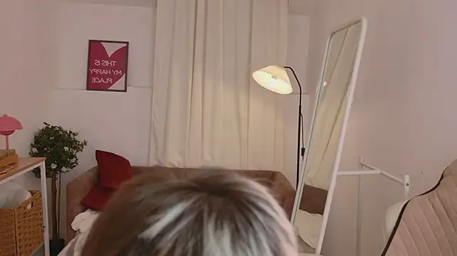 XXX chat uživo modela Kitty_Ollive