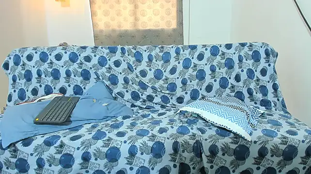 Chat +18 de Rome_18 ao vivo