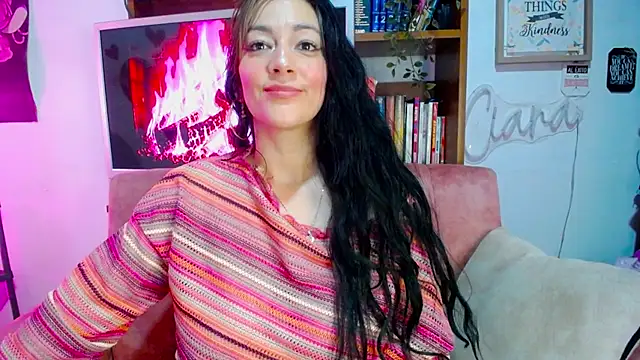 دردشة CiaraaSweet الجنسية المباشرة