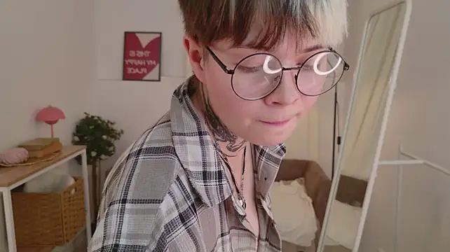 Kitty_Ollive live XXX chat